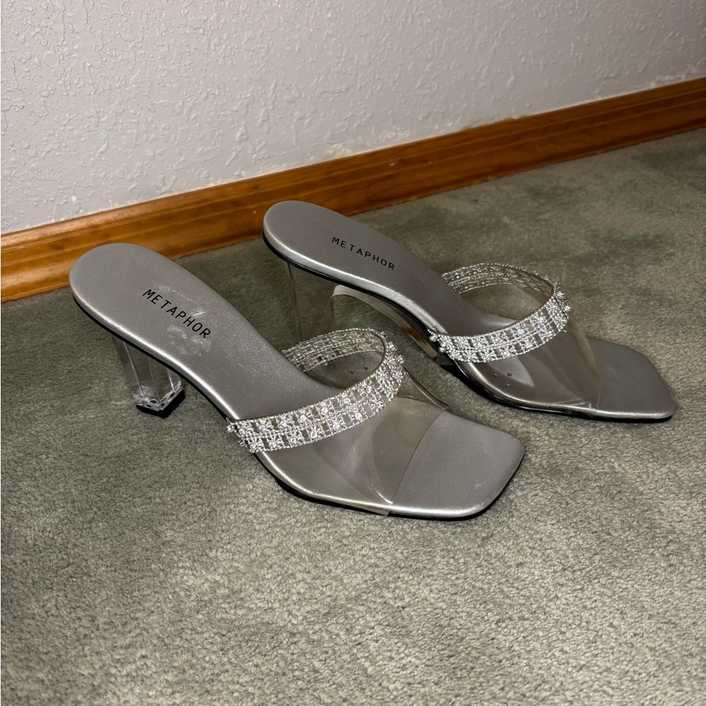 Metaphor Silver and Clear Women's Heels size 9M
